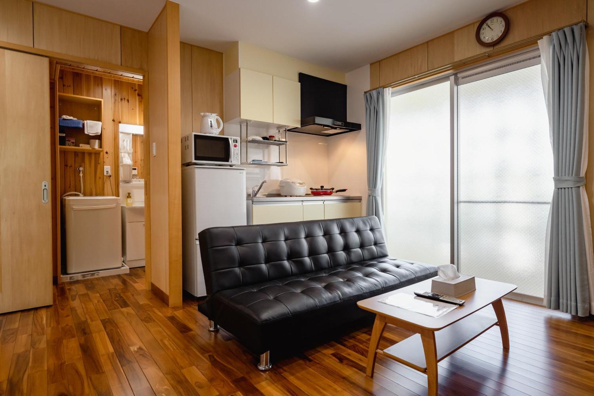 Guest House Kawamitsu Miyakojima  Exterior foto