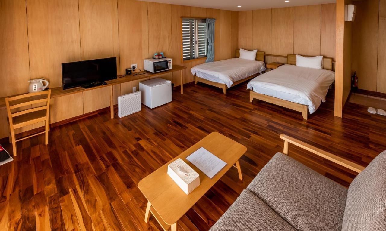Guest House Kawamitsu Miyakojima  Exterior foto